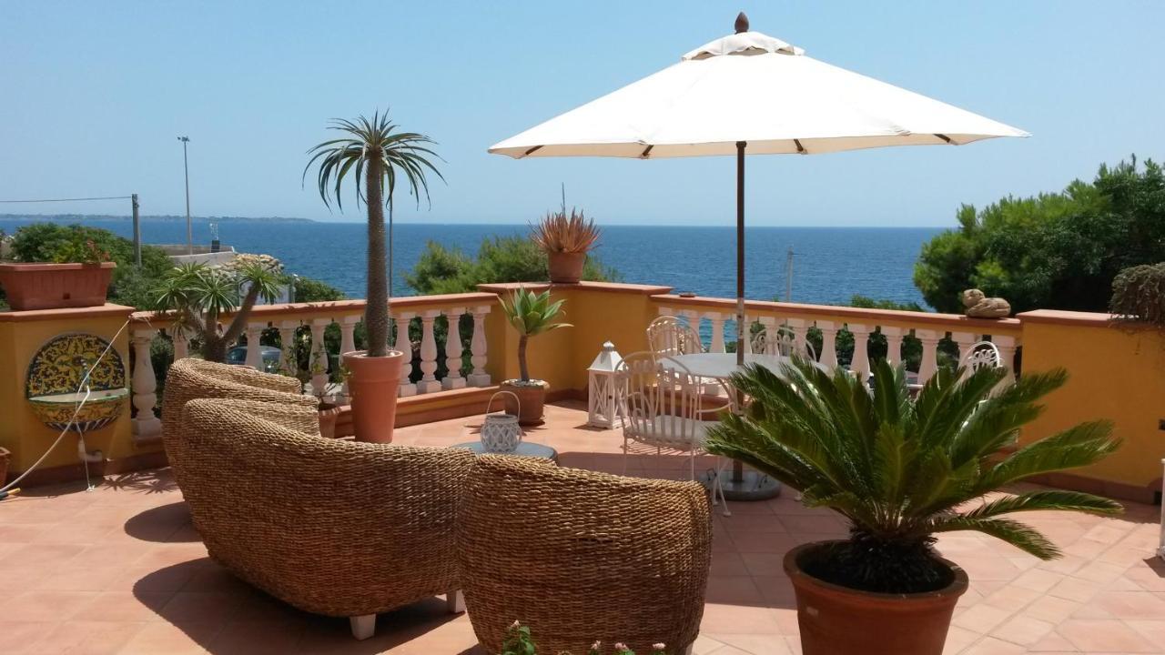 B&B "Raggio Di Sole" Le Castella  Εξωτερικό φωτογραφία